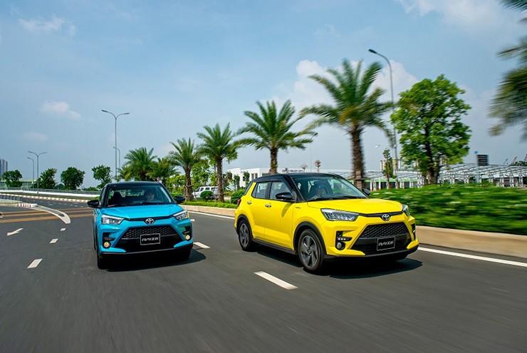 Giá xe Toyota Raize cập nhật mới nhất tháng 12/2025