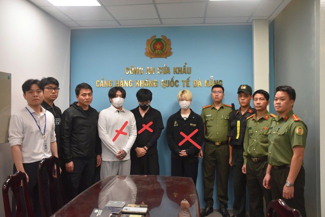 Bàn giao 3 đối tượng cho cơ quan chức năng Hàn Quốc di lý về nước