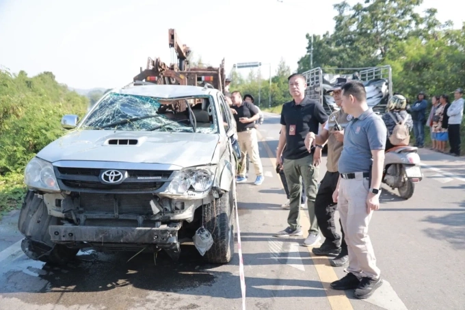 Chiếc xe bị hư hại nghiêm trọng sau tai nạn. Ảnh: Thairath