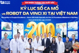 Robot phẫu thuật thế hệ mới “cập bến” Bệnh viện Tâm Anh: Người bệnh tiết kiệm tới cả tỷ đồng mỗi ca