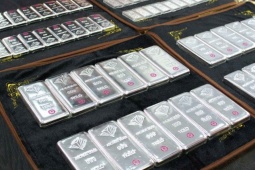 Nhà đầu tư đổ mạnh tiền mua, giá bạc hướng tới tuần tăng thứ hai liên tiếp