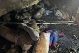 Tin tức trong ngày - Nạn nhân vụ cháy 4 người chết: 'Khói lửa bao trùm phải nhảy lầu thoát thân'