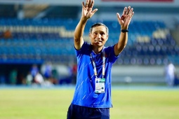 HLV Mai Đức Chung tiết lộ bí quyết thắng đậm 7-0, xúc động vì CĐV Việt Nam tại Thái Lan