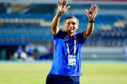 HLV Mai Đức Chung tiết lộ bí quyết thắng đậm 7-0, xúc động vì CĐV Việt Nam tại Thái Lan