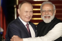 Ấn Độ chi 2 tỉ USD thuê tàu ngầm hạt nhân của Nga