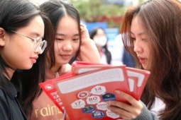 Siết tổ hợp truyền thống: Học sinh lớp 12 loay hoay tìm chiến lược ôn thi mới