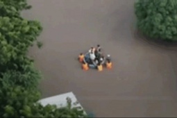 Xã có hơn 1.000 hộ dân bị ngập nhìn từ trên cao