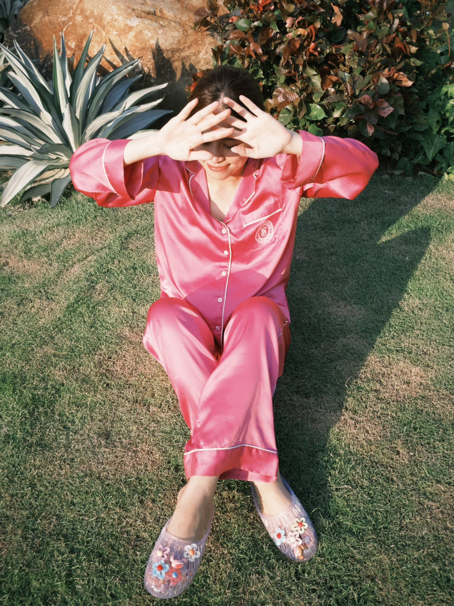 Nữ ca sĩ từng tiết lộ với truyền thông: "Dù lịch diễn có bận đến đâu và chiếm nhiều thời gian như thế nào nhưng tôi cũng luôn dành một khoảng thời gian trong ngày để tập thể dục. Việc tập luyện tích cực ở cường độ cao kết hợp với chế độ ăn uống phù hợp nên vóc dáng của tôi luôn được kiểm soát ở mức tốt nhất".