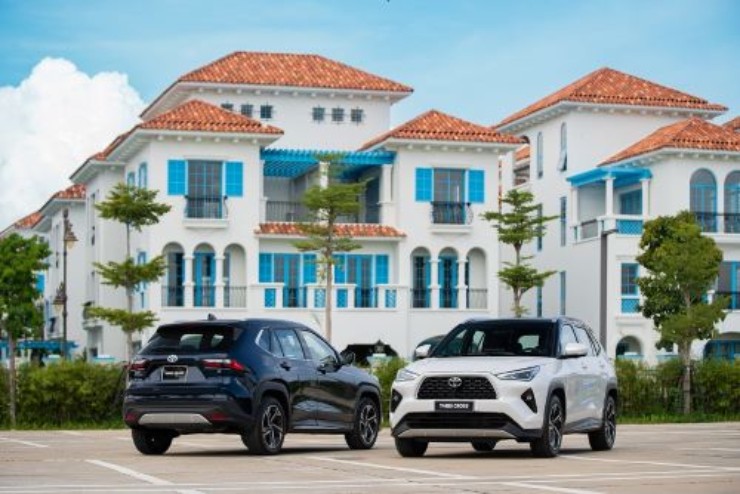 HR-V Magic Seats gập 6 kiểu chứa cả xe đạp, Yaris Cross khoang nhỏ ra sao? - 7