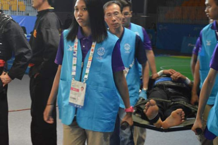 VĐV Chemaeng Adilan (Thái Lan) bị cho là "ăn vạ" để giành HCV