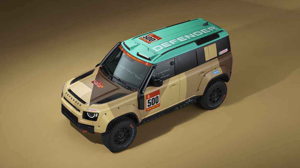 Defender Dakar D7X-R là xe được phát triển từ mẫu thương mại Defender OCTA mới nhất.