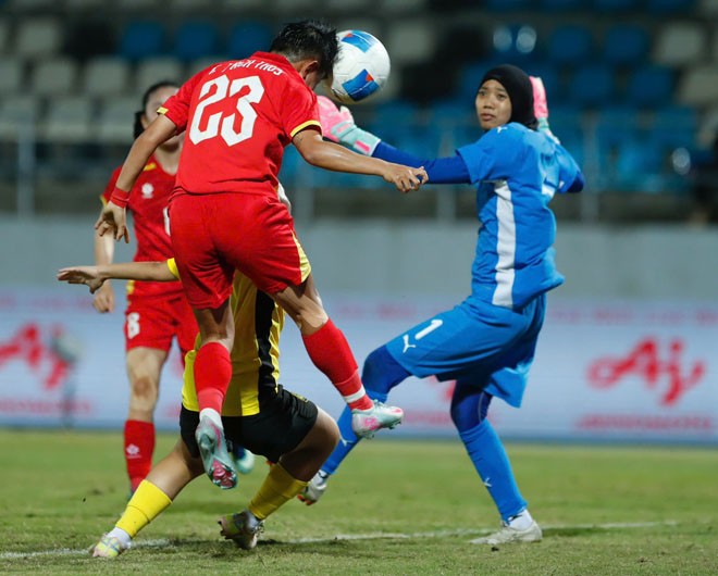 Trực tiếp bóng đá ĐT nữ Việt Nam - Malaysia: Không có bàn thứ 8 (SEA Games) (Hết giờ) - 3