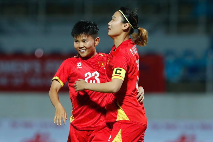 Niềm vui của ĐT nữ Việt Nam