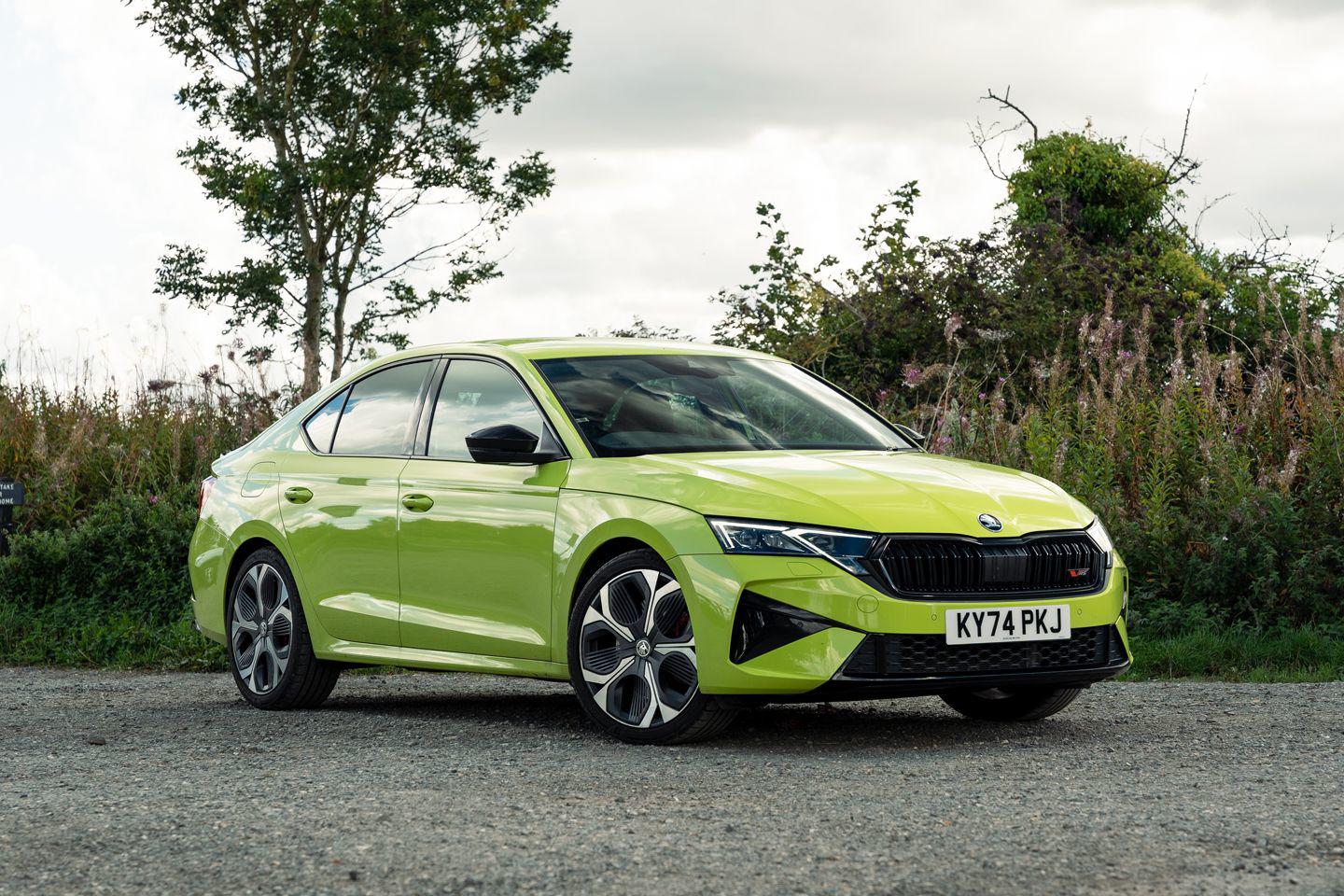 Skoda Octavia RS nhập khẩu Czech với giá dự kiến 1,5 tỷ đồng.