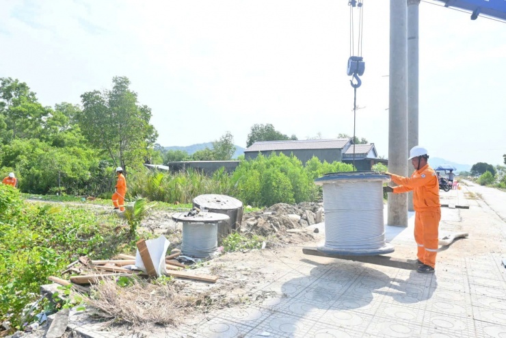 Tin vui cho người dân Phú Quốc sau sự cố đứt cáp ngầm - 8