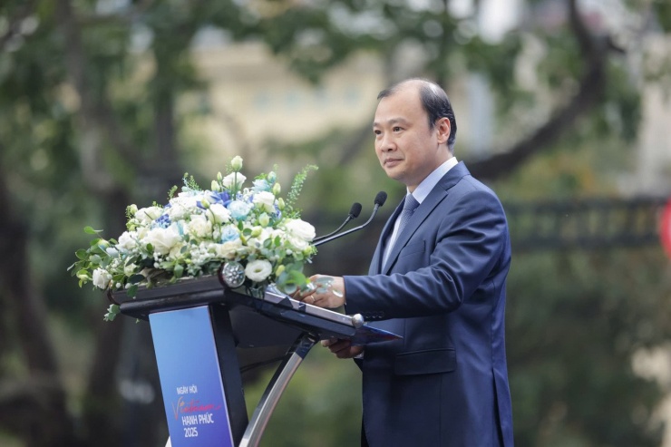 ﻿Thứ trưởng thường trực Bộ VHTTDL Lê Hải Bình phát biểu khai mạc ngày hội.