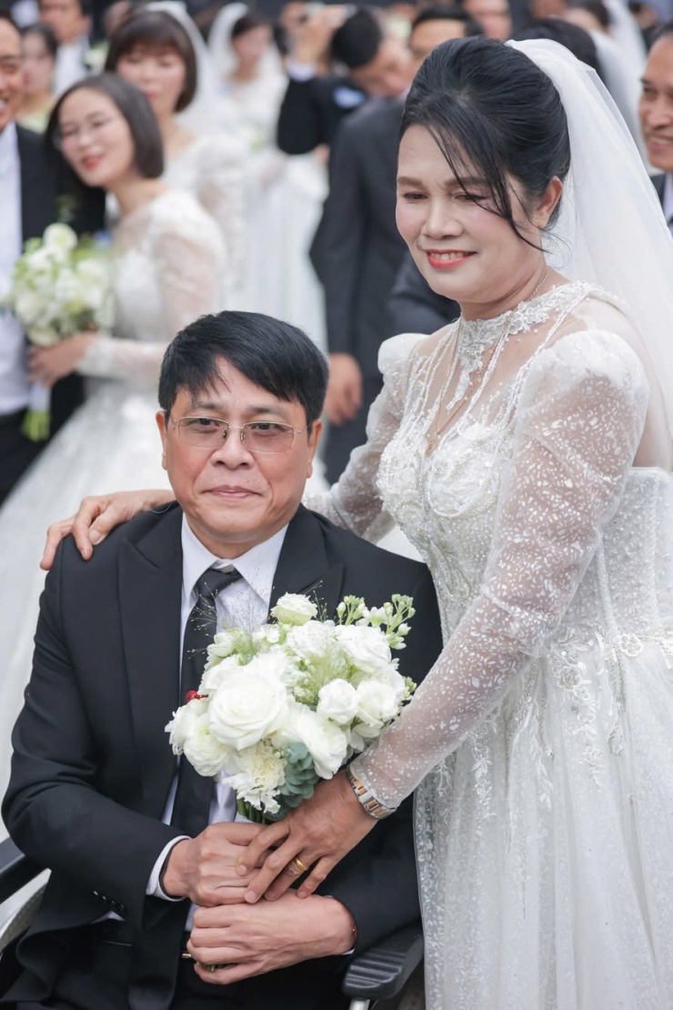 Câu chuyện của cặp đôi Nguyễn Vũ Hội - Vũ Thị Trang khiến nhiều khán giả xúc động.