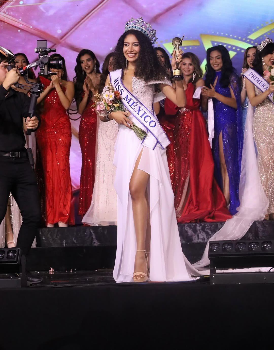 Chung kết Hoa hậu Mexico 2025 đã diễn ra với chiến thắng thuộc về người đẹp Cassandra García Olea - đại diện bang Morelos. Cô trở thành đại diện Mexico tham dự Hoa hậu Thế giới 2026 tổ chức tại Ấn Độ.