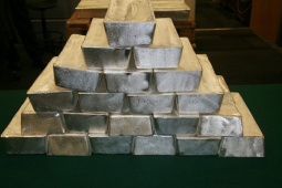 Dự trữ bạc tại London tăng mạnh: Điều gì sẽ xảy ra?