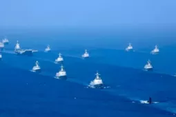 Nhật Bản lo ngại thông tin Trung Quốc triển khai hàng trăm tàu quân sự