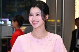 Thời trang - Phương Nhi rạng rỡ dự sự kiện cùng nhà chồng tỷ phú
