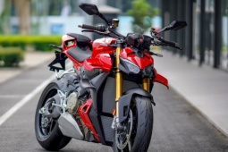 Ducati Streetfighter 2025 đầu tiên về Việt Nam, giá hơn 1 tỷ đồng