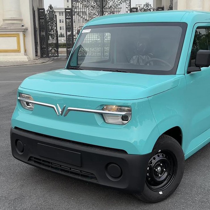 EC Van là mẫu xe chở hàng đầu tiên của VinFast