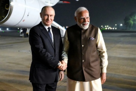 Nga cam kết cung cấp nhiên liệu “không gián đoạn” cho Ấn Độ giữa lúc Mỹ gây sức ép