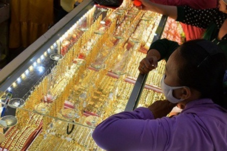 Giá vàng hôm nay 6-12: Vàng thế giới giảm mạnh