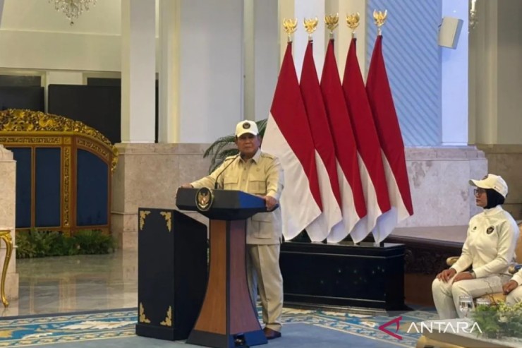 Tổng thống Indonesia Prabowo Subianto phát biểu tại buổi lễ xuất quân ở Jakarta chiều 5/12