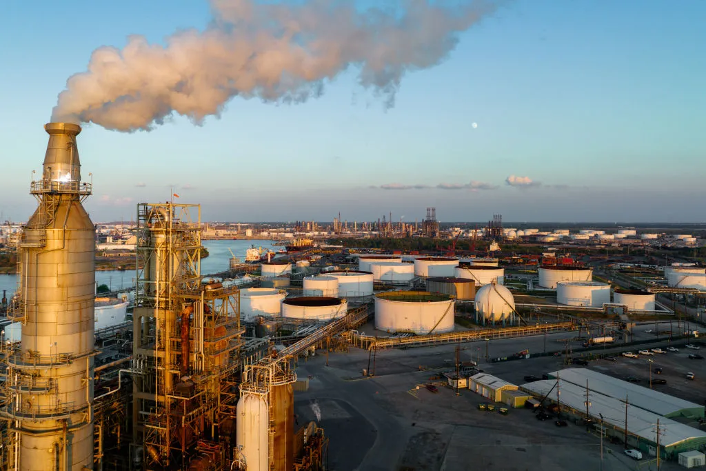 Sau cú siết của Mỹ, dầu Nga vào Ấn Độ ra sao? - 1