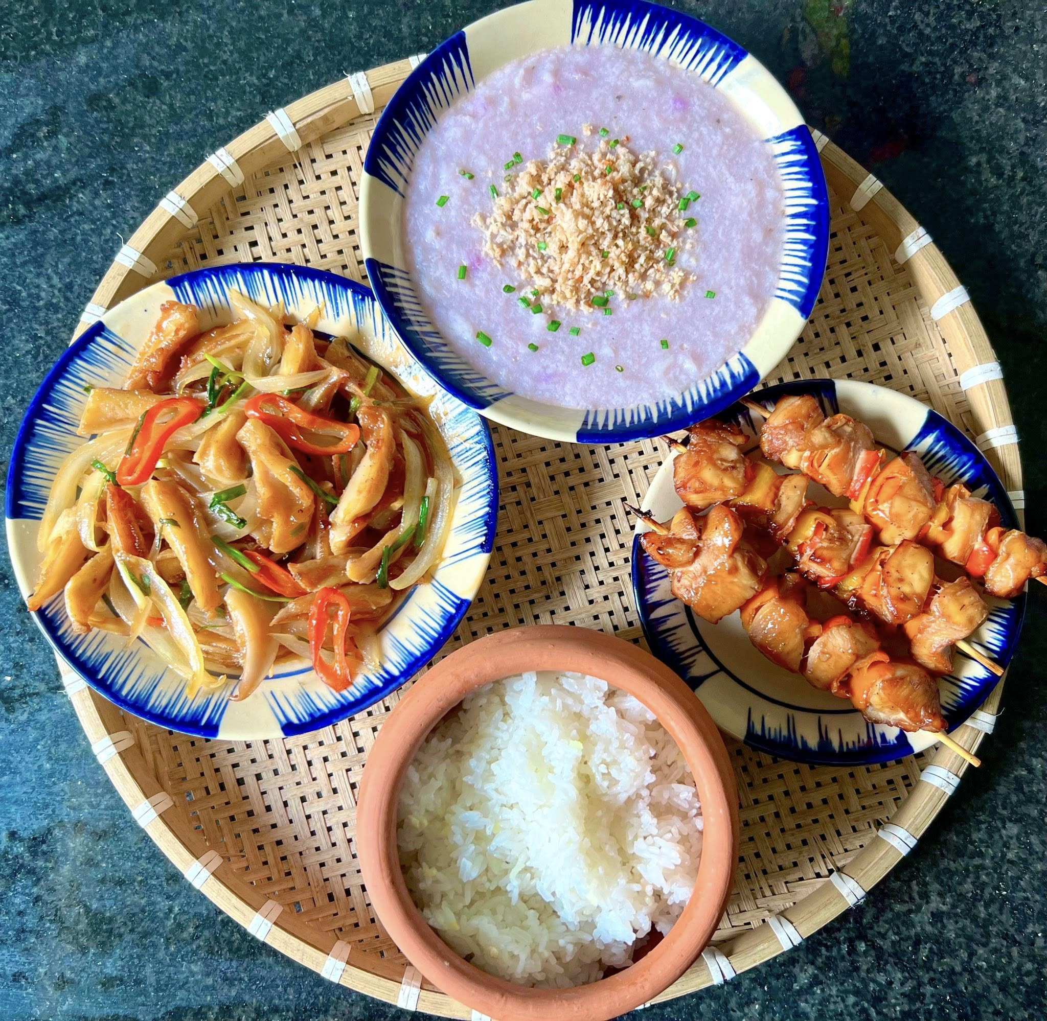 Sụn gà xào chua ngọt - Ức gà nướng - Khoai mỡ nấu thịt bằm 