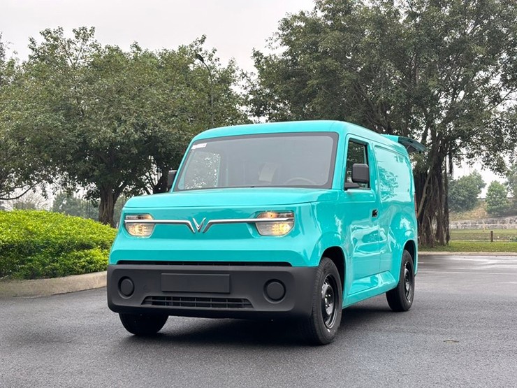 VinFast EC Van có&nbsp;giá bán lẻ đề xuất là 285 triệu đồng