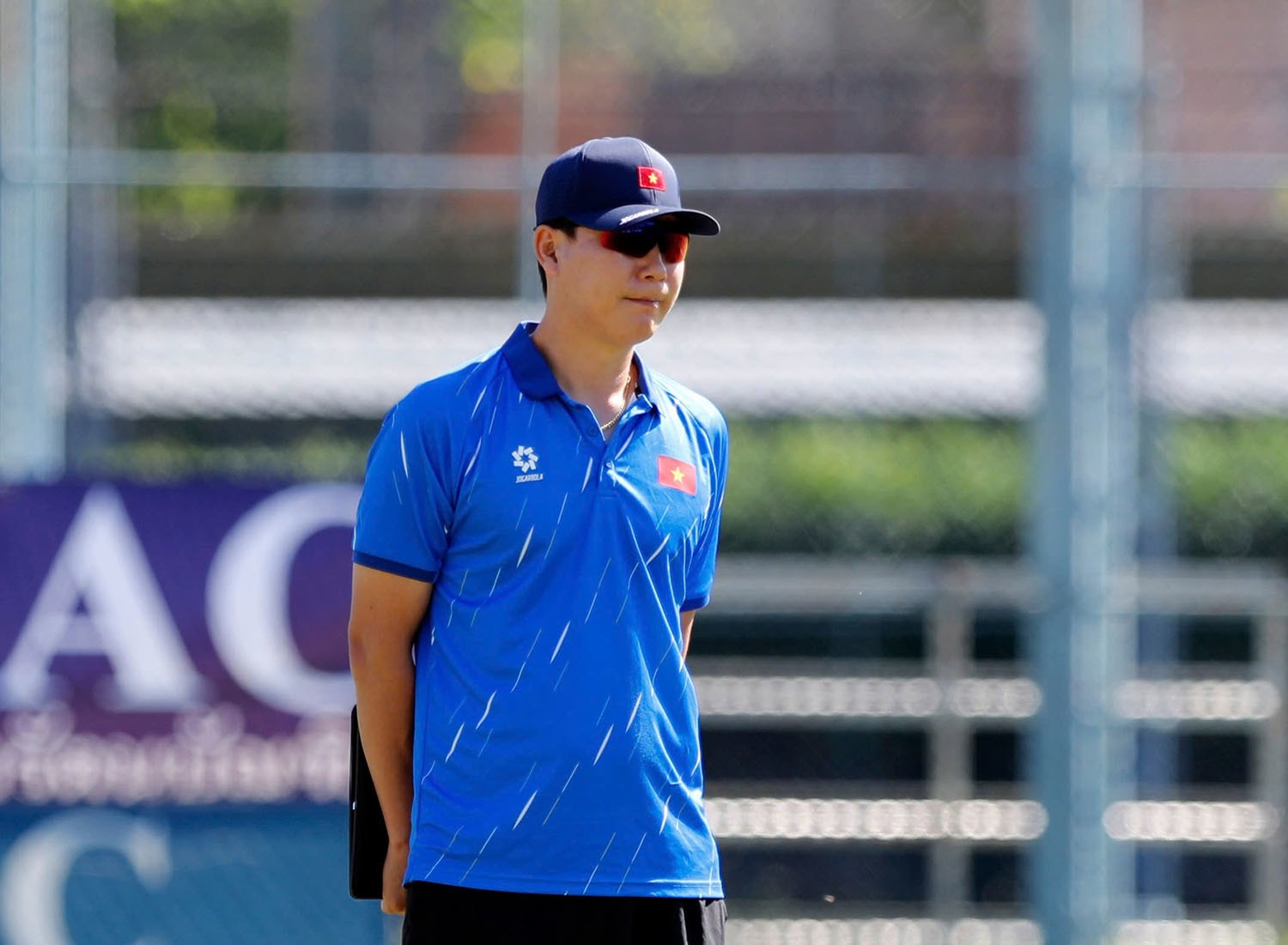 Tuy nhiên, HLV Kim Sang Sik đã bất ngờ đổi lịch tập ngày 6/12 của U22 Việt Nam lên khung giờ buổi sáng.