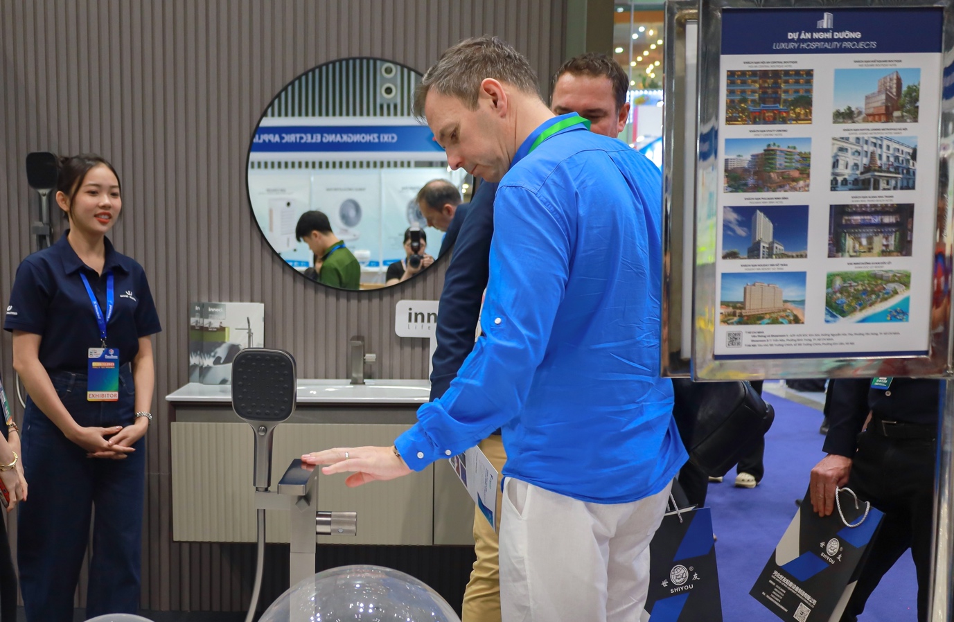 Gian hàng cũng nhận được sự quan tâm từ khách hàng quốc tế