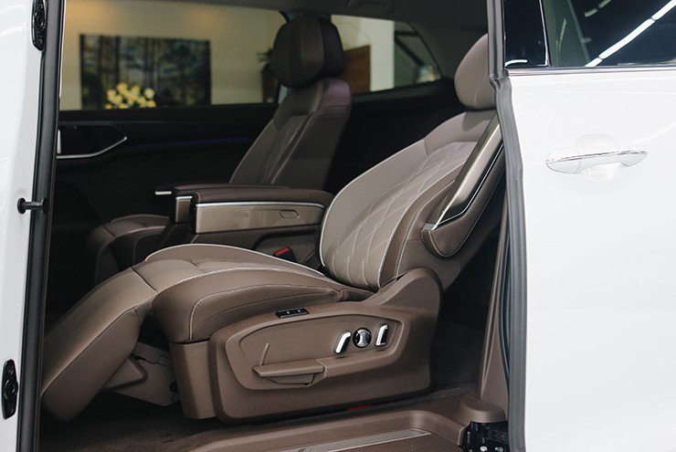 Nên chọn MPV nào trong tầm giá dưới 2,5 tỷ đồng? - 9