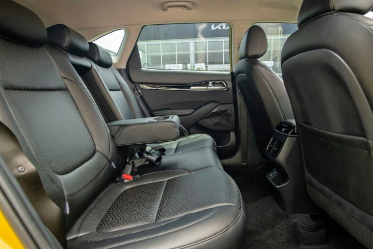 Ưu nhược điểm bộ ba SUV Honda HR-V, Kia Seltos và Toyota Yaris Cross - 8