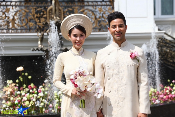 Chồng Tiên Nguyễn tên Justin Cohen, là người gốc Dubai, làm trong ngành quảng cáo. Cả hai đã hẹn hò nhiều năm trước khi quyết định tiến đến hôn nhân. Họ giữ mối quan hệ khá kín tiếng trước công chúng.