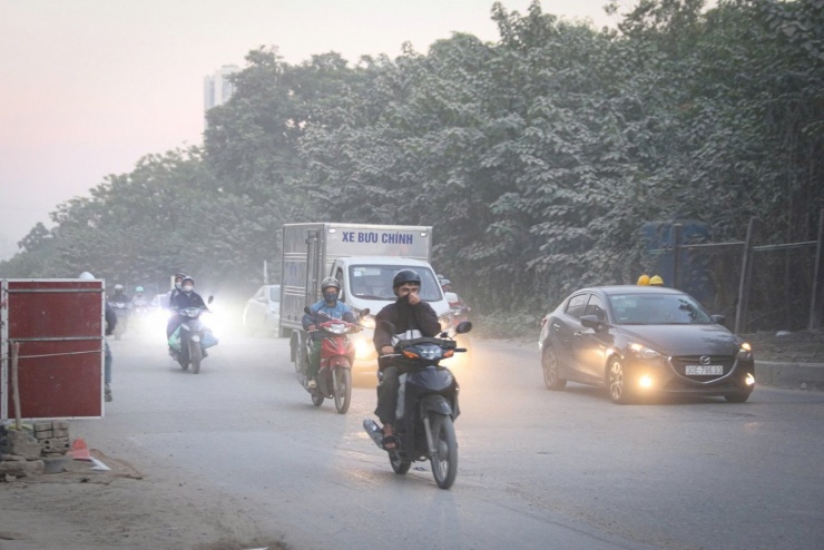 Hà Nội tiếp tục mù mịt trong hôm nay (7/12).