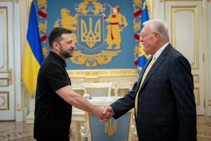 Đàm phán chấm dứt cuộc chiến Ukraine đang “rất gần” tới đích - 1