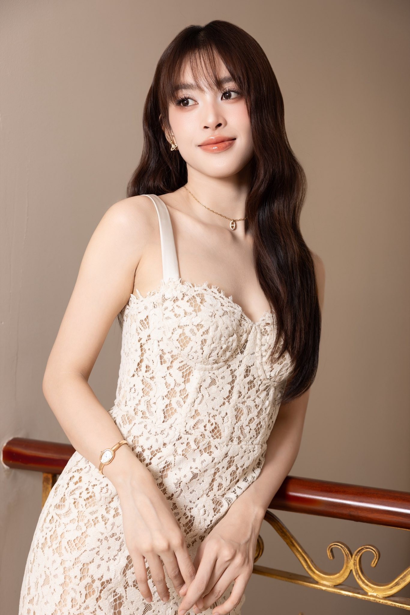 Hoa hậu Tiểu Vy gặp sự cố oái oăm khi tự làm đẹp, nhan sắc hiện tại ra sao? - 8