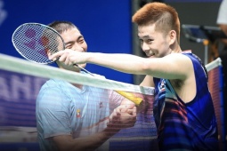 Thể thao - Hấp dẫn SEA Games 8/12: Cầu lông Singapore giành HCĐ, bóng ném Việt hạ Philippines 27-25