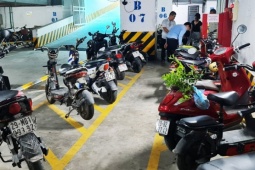 Chung cư  ' cấm cửa '  xe điện: Hãng xe và chuyên gia lên tiếng