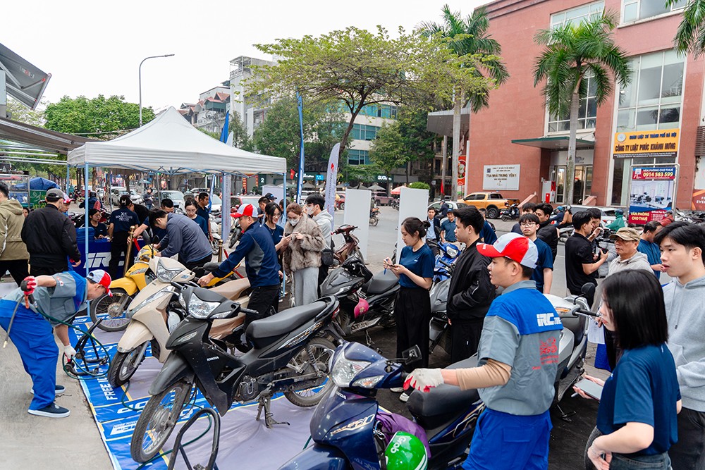 Sự kiện thu hút lượng lớn khách hàng khu vực tham gia kiểm tra và bảo dưỡng xe miễn phí