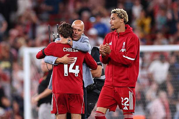 Chiesa (+4) và Ekitike (+3) là 2 trong những cầu thủ mà Liverpool có hiệu số bàn thắng/thua tốt nhất khi họ thi đấu trên sân