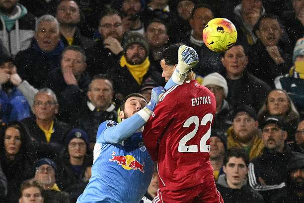 Trực tiếp bóng đá Leeds United - Liverpool: Ao Tanaka gỡ hòa phút 90+6 (Ngoại hạng Anh) (Hết giờ) - 2