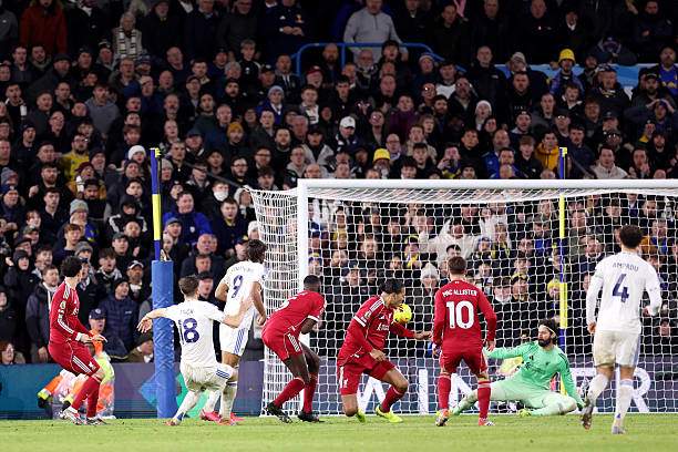 Trực tiếp bóng đá Leeds United - Liverpool: Ao Tanaka gỡ hòa phút 90+6 (Ngoại hạng Anh) (Hết giờ) - 10