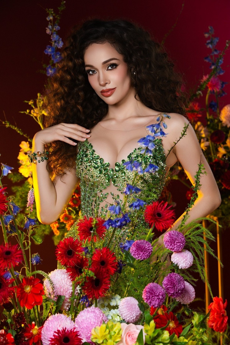 Nhan sắc 10 thí sinh Miss Charm 2025 được đánh giá cao nhất trong bộ ảnh Glam Shot - 16