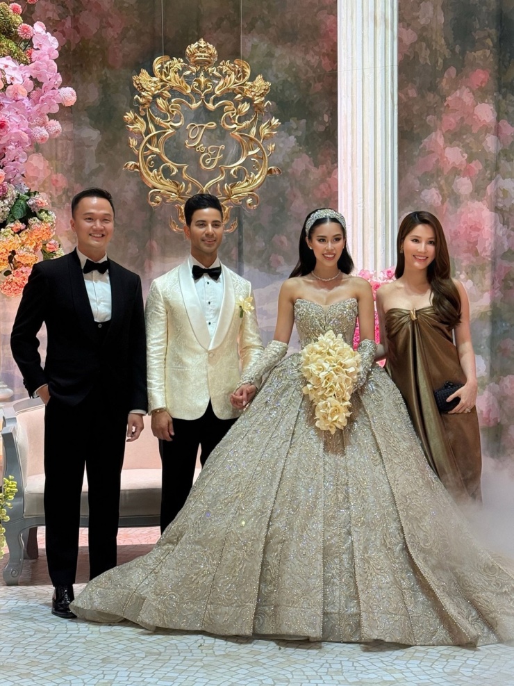 Tiểu thư gia tộc Sơn Kim xách túi tiền tỷ dự cưới Tiên Nguyễn - 7