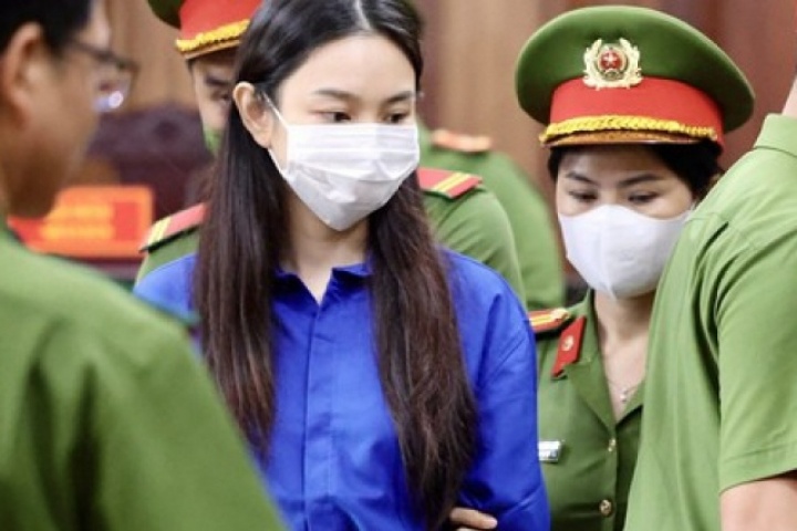 Nguyễn Thúc Thùy Tiên chấp nhận mức án 2 năm tù